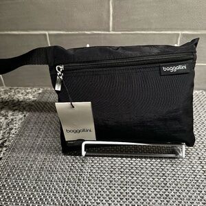 BAGGALLINI  TRAVEL SHOPPING TOTE ~ NWT ~ Black